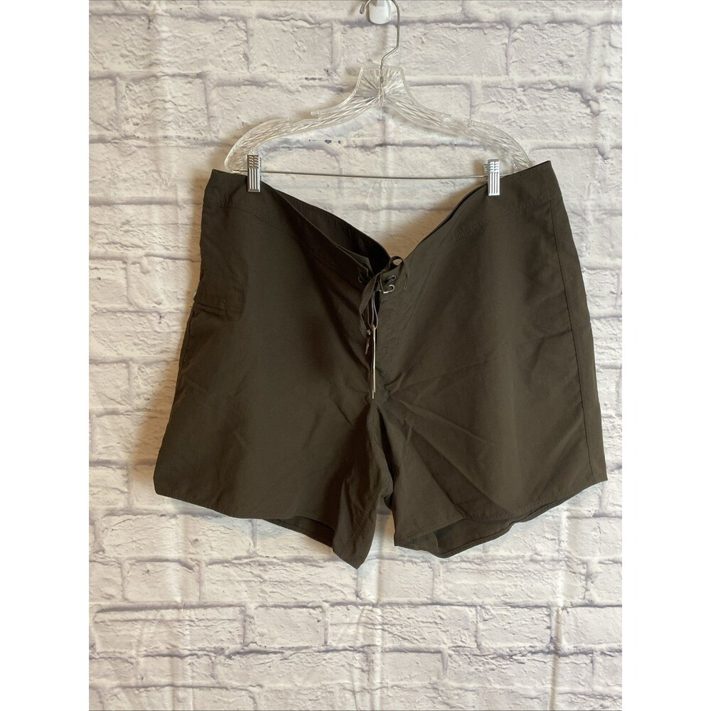 Eddie Bauer Women’s NWT Lightweight Casual Board shorts  Size 22W